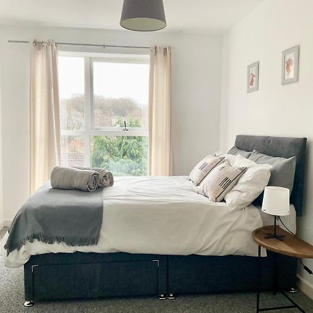 Simple 2-Bedroom 1.5 Bath Apartment In Thornhill Southampton Bagian luar foto